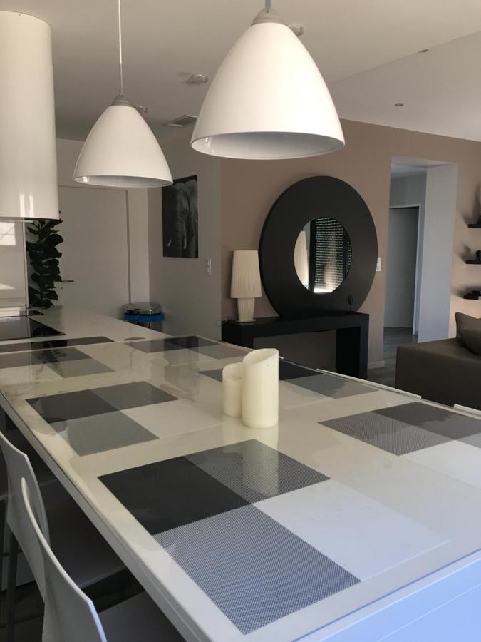Fun And Sun Room Salles-dʼAude المظهر الخارجي الصورة